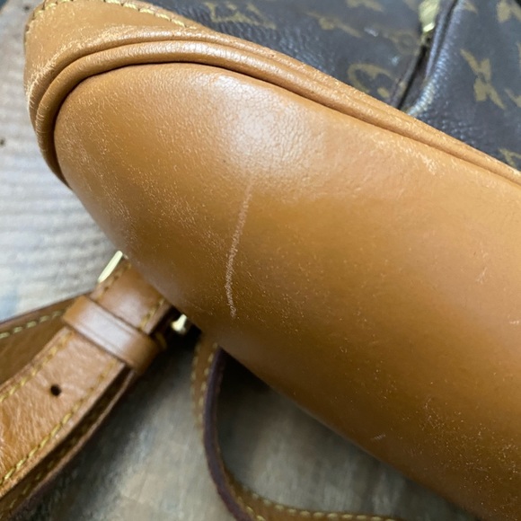 Louis Vuitton Montsouris Leather MM Backpack - Picture 4 of 4